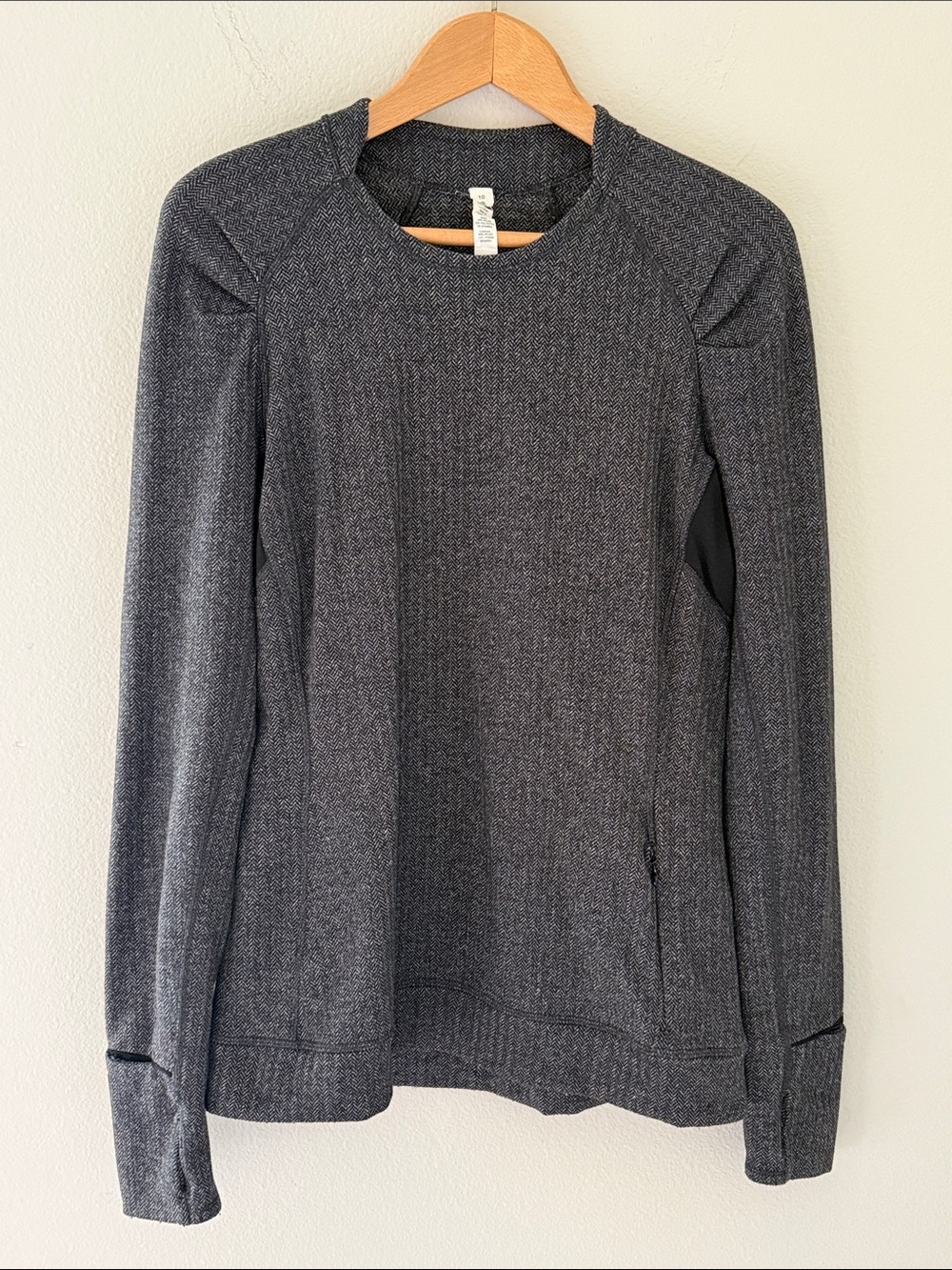 lululemon athletica Think Fast Heathered Gray Long Sleeve Athletic Top Size 10